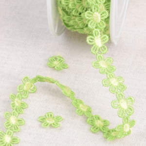 13mm Daisy Guipure Lace - Anise/Yellow